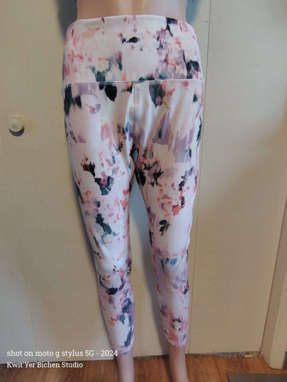 RBX Marble/Flower Athletic Leggings SZ Large